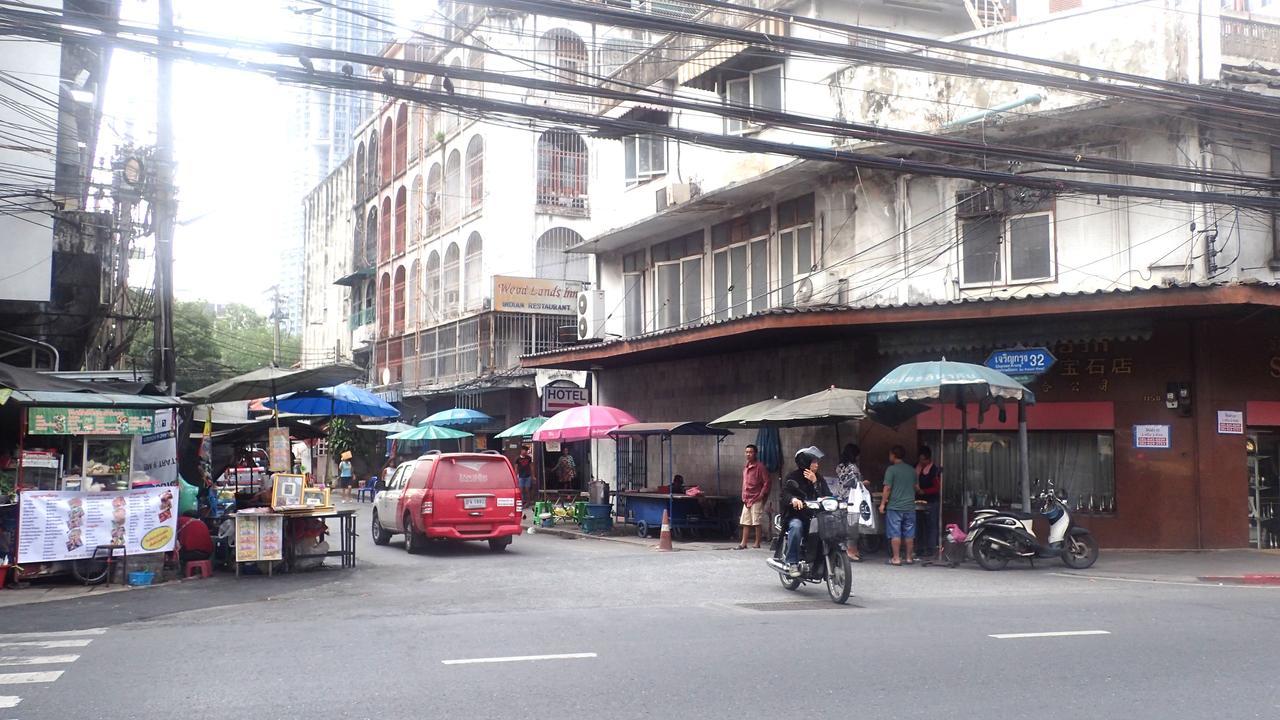 Woodlands Inn Hotel Bangkok Exterior photo